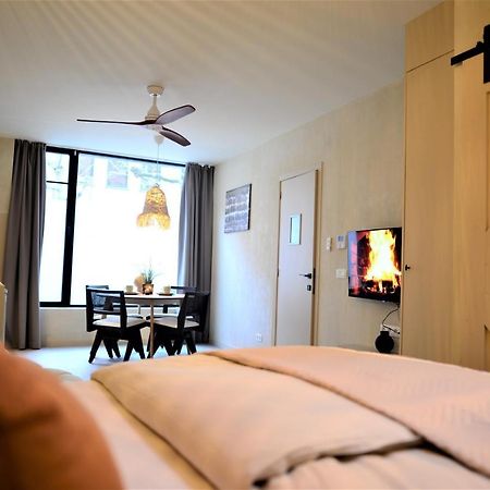 Balinese Cityflat Ac Αμβέρσα Εξωτερικό φωτογραφία